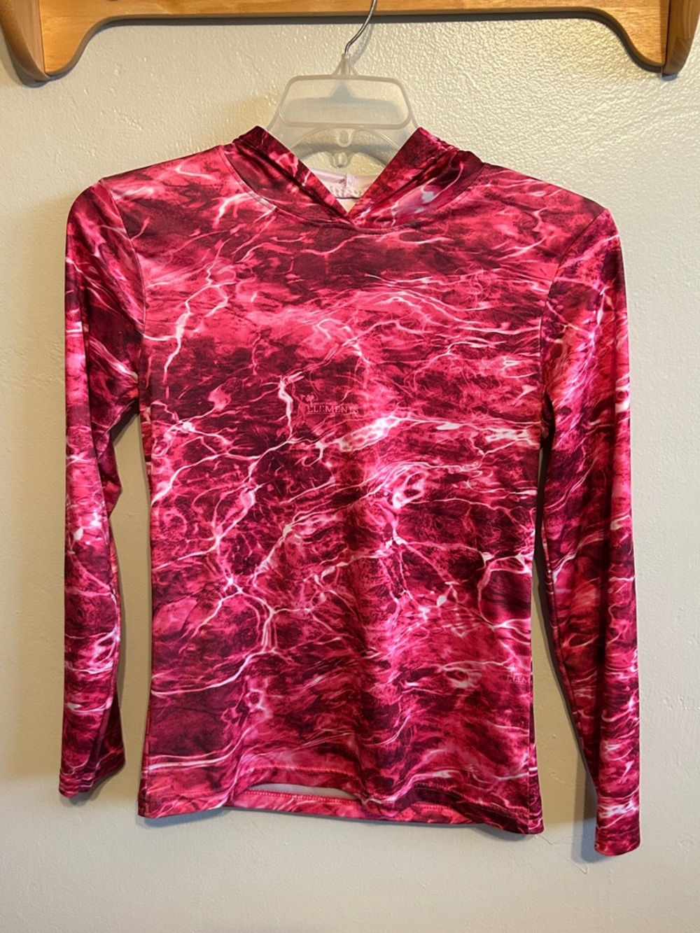 Mossy Oak Pink Marbled Hooded Long Sleeve Rash Guard